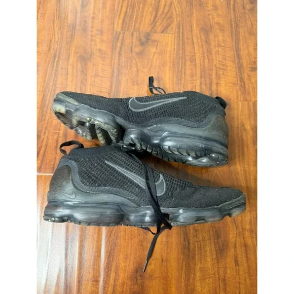 Nike Air VaporMax 2021 Flyknit Shoes Mens Size 11 Black Knit Sneakers DH4084-001 - Picture 3 of 7